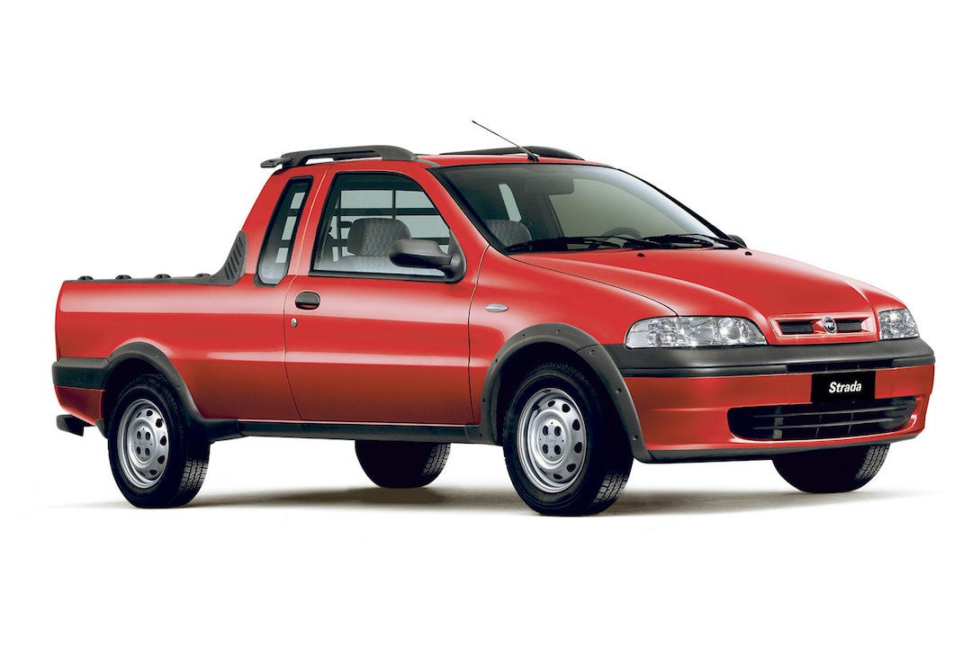 2003 Fiat Strada extended cab, European specification with second facelift, <i>Fiat Chrysler Automobiles via NetCarShow</i>