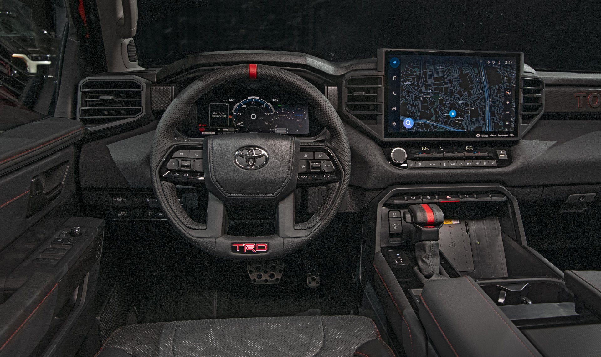 TRD Pro interior, <i>Toyota</i>