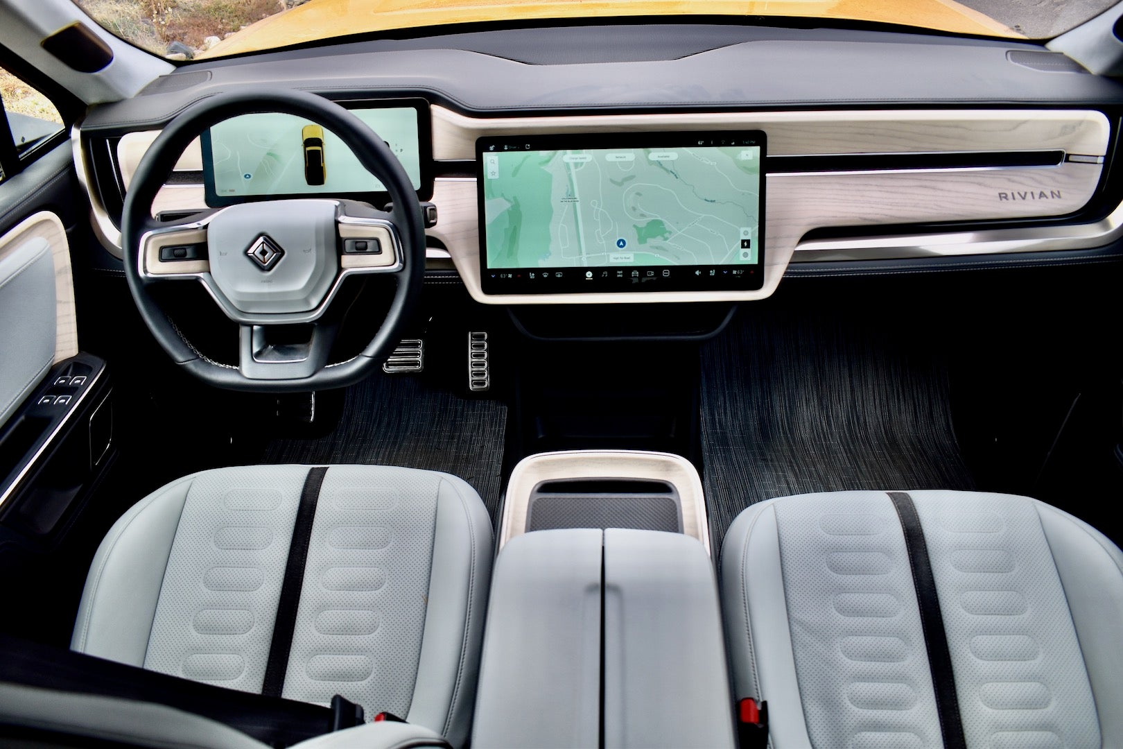 <p class="caption-title">2022 Rivian R1T Launch Edition interior front row</p>, <i>James Gilboy</i>
