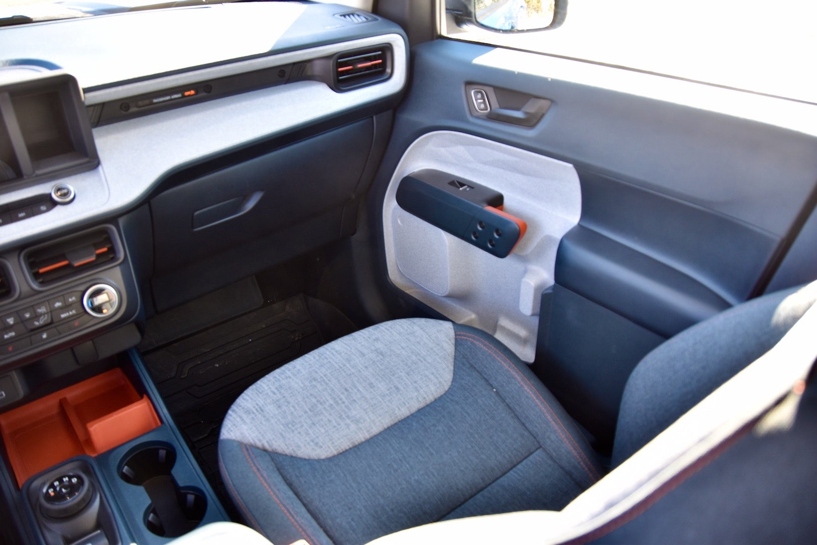 2022 Ford Maverick Hybrid passenger seat, <i>James Gilboy</i>