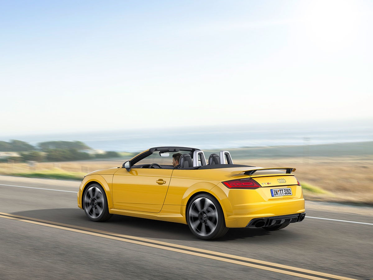 0425160-audi-tt-rs-art-4.jpg