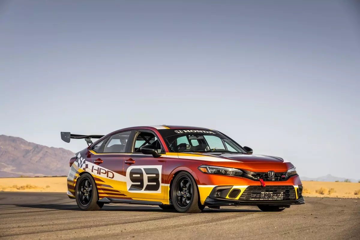 The New Honda Civic Si Racecar Is Giving &#8220;Sell on Monday&#8221; Vibes