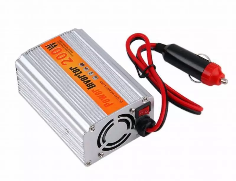 Best Car Power Inverter: Review and Buying Guide (2021 Update)