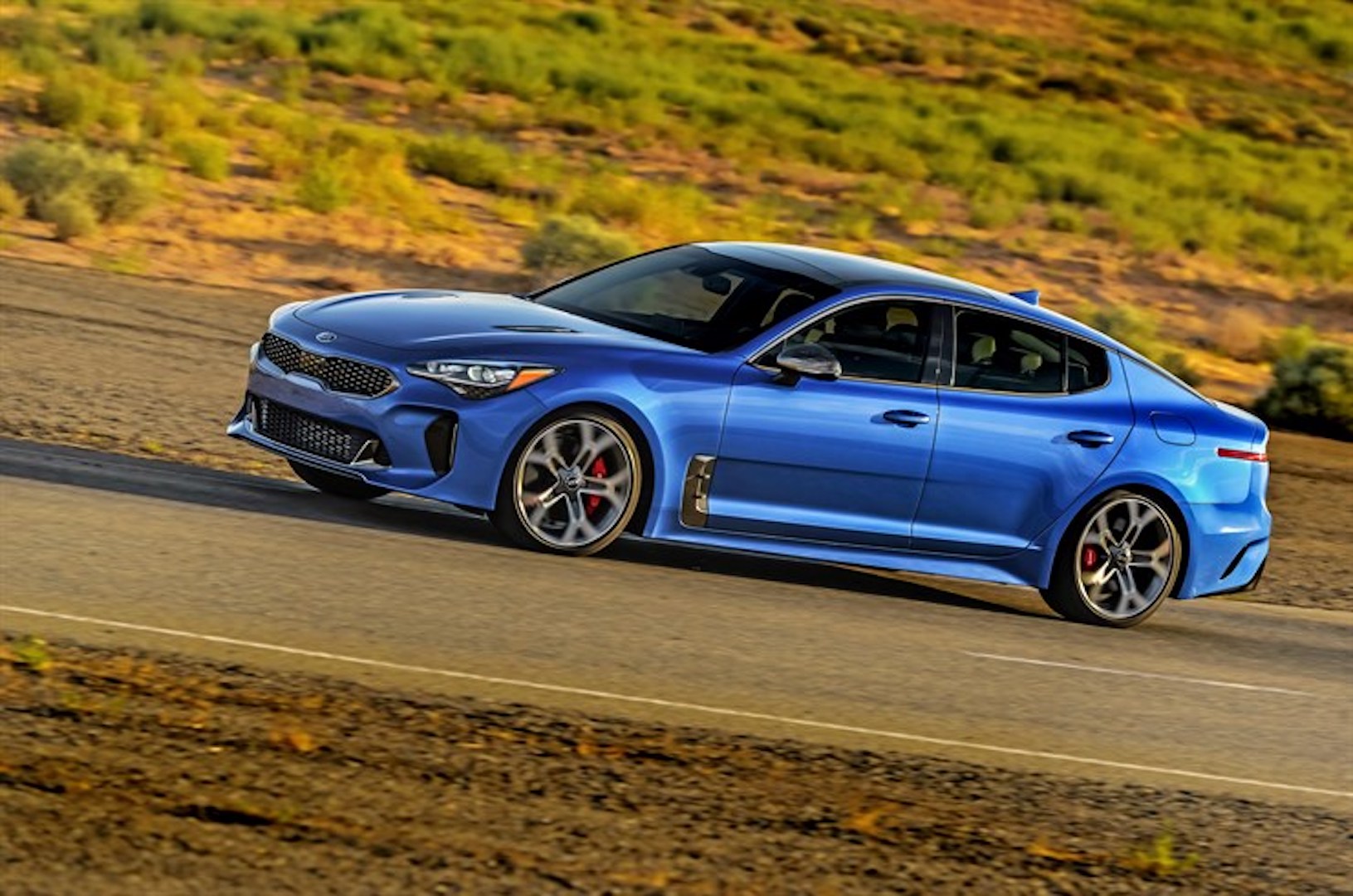 message-editor%2F1506619596374-12927_2018_kia_stinger_gt2_awd.jpg