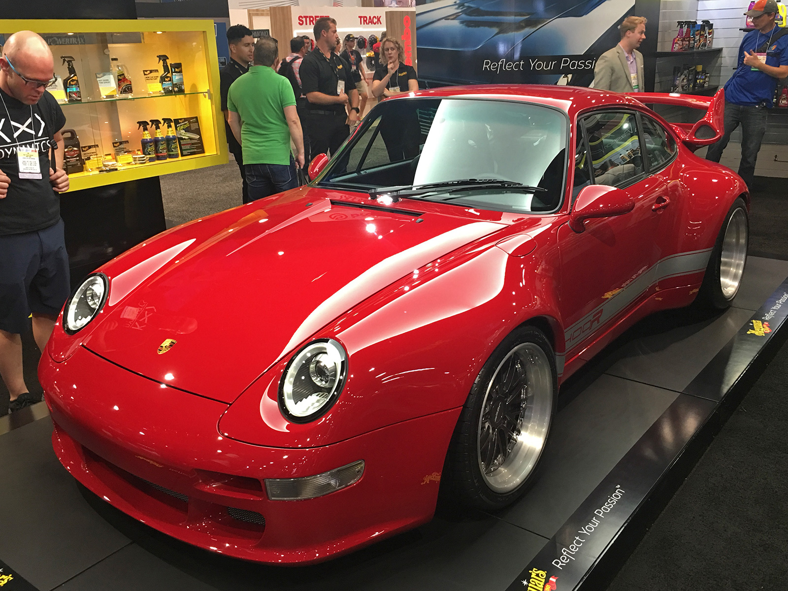 The Gunther Werks 400R is, according to the company, what they think a 993-gen GT3 RS would have been like. We kind of doubt a real one would have been this cool. , <i>Will Sabel Courtney</i>