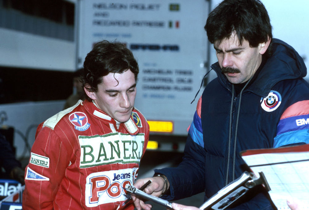 1983: Senna chats with Gordon Murray at a Brabham-BMW F1 Team test in Paul Ricard