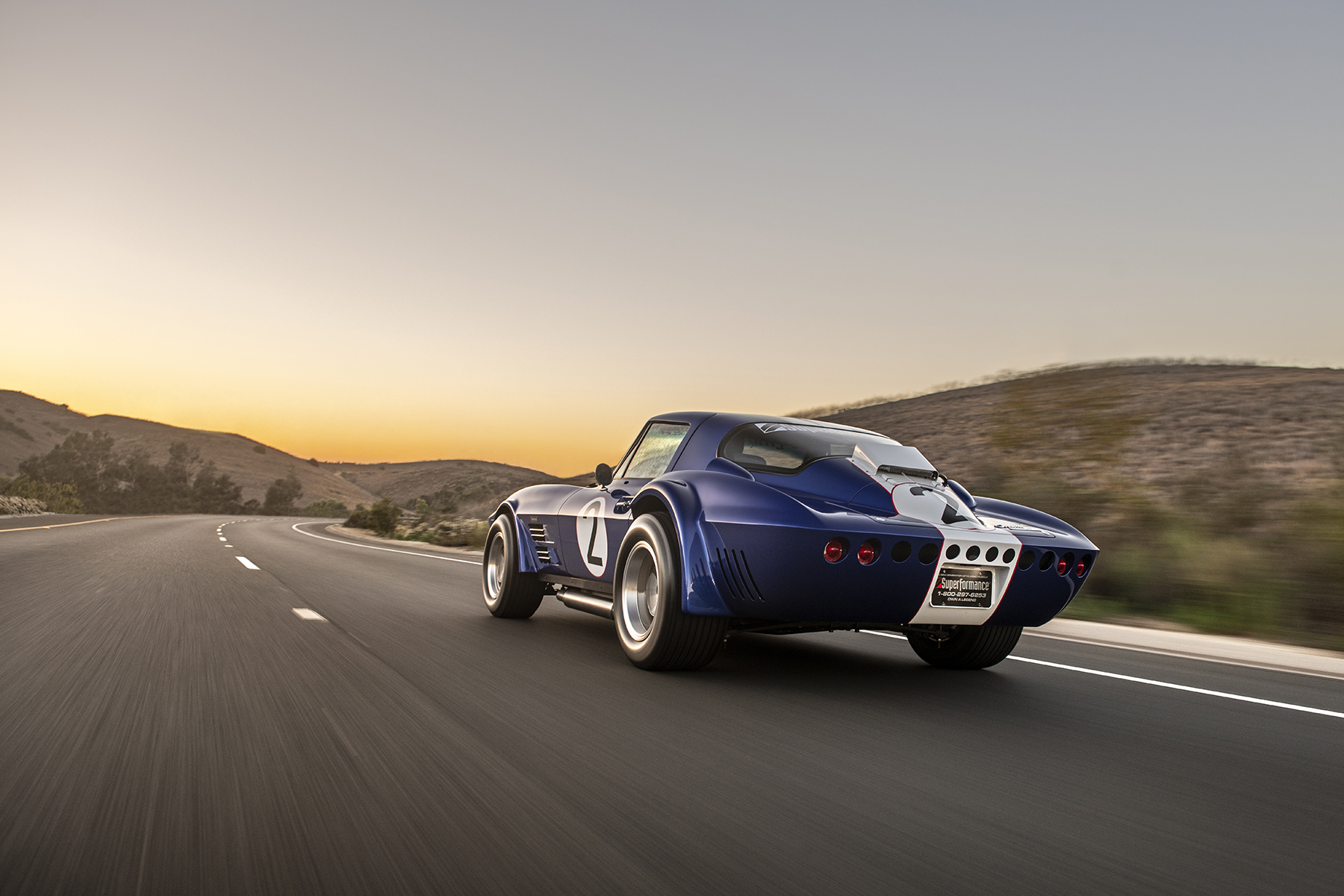 message-editor%2F1536813693635-05-superformance-corvette-grand-sport.jpg