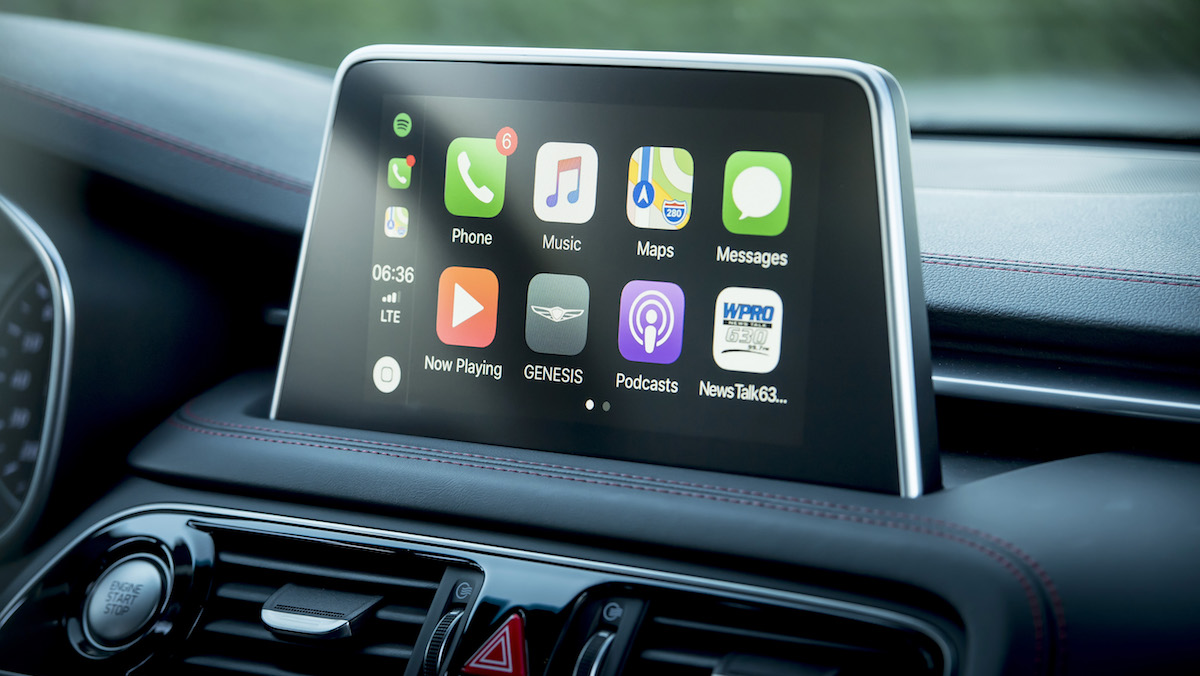 message-editor%2F1542833888785-g70_apple_carplay.jpg