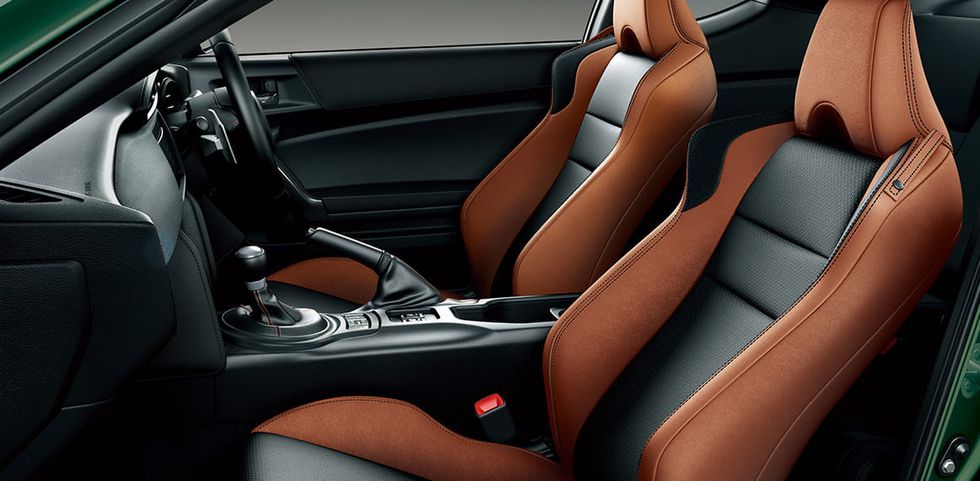 2019 Toyota 86 British Green Limited edition Front Seats, <i>Toyota of Japan</i>