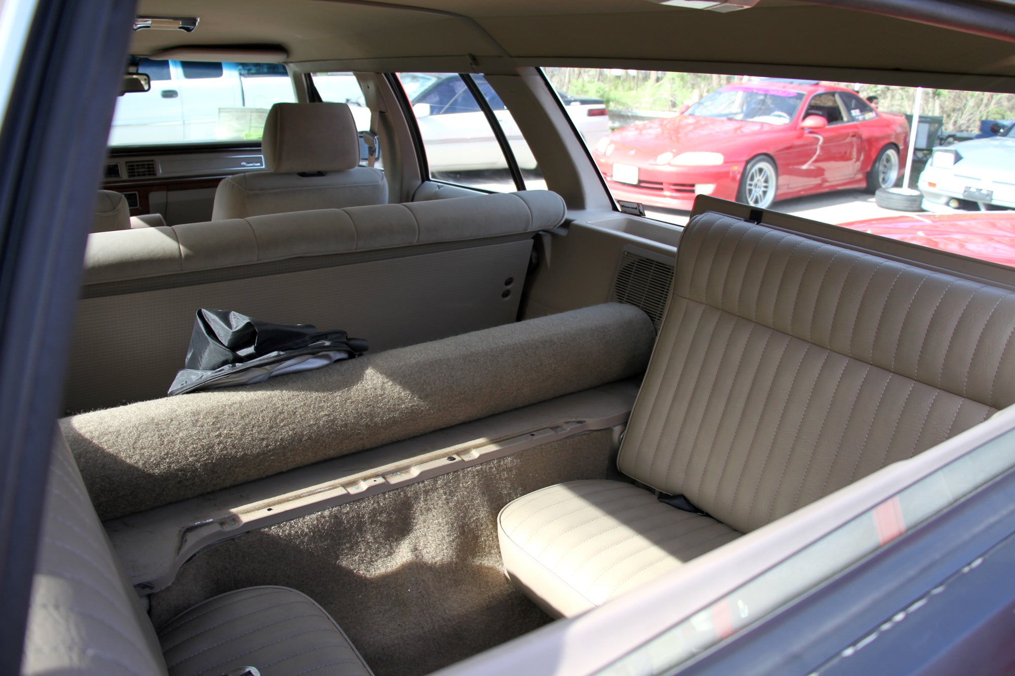 Jump seats in the eight-passenger 1989 Ford LTD Crown Victoria Country Squire LX Wagon., <i>Stef Schrader</i>