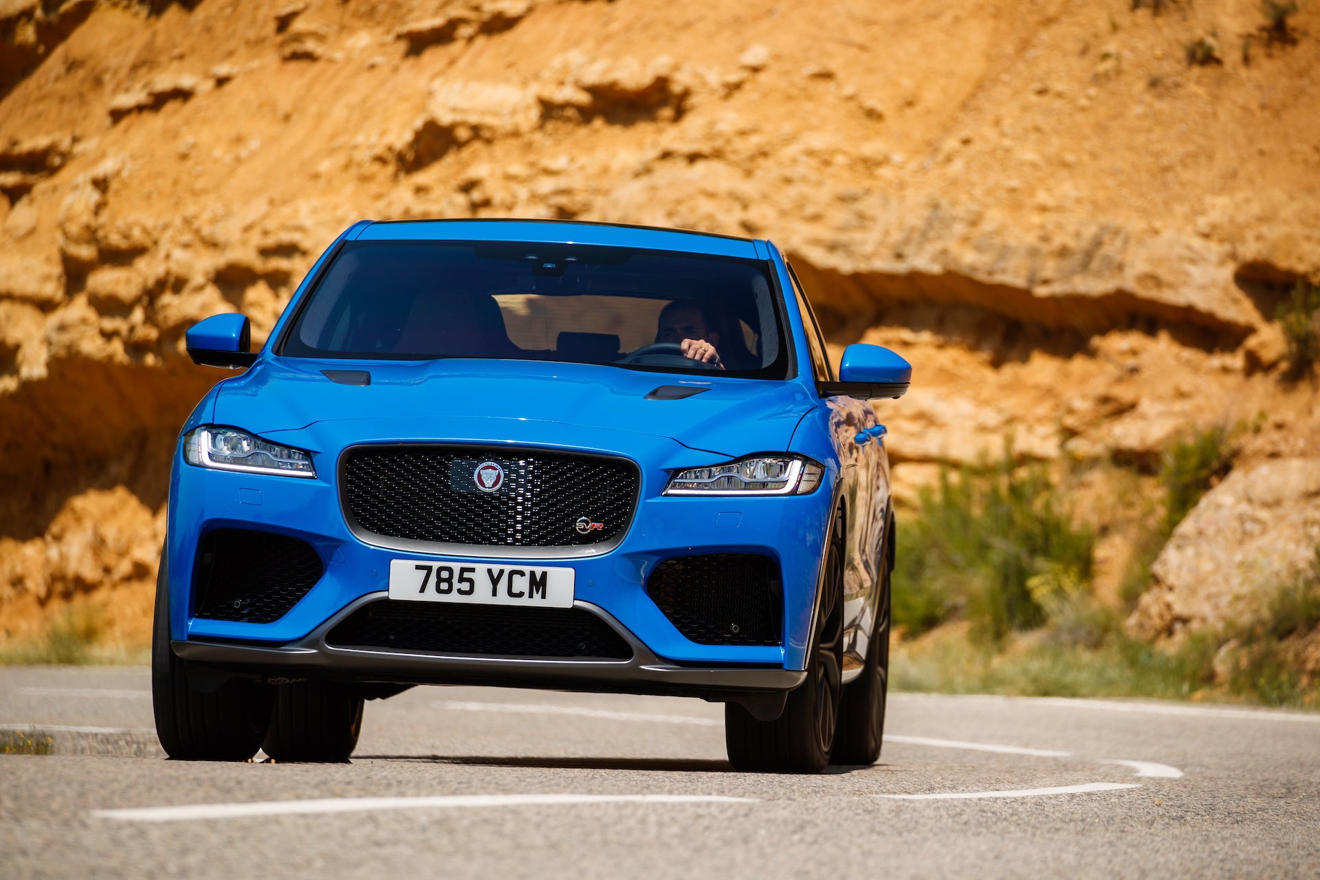 message-editor%2F1556230710321-jag_f-pace_svr_550ps_awd_ultrablue_062.jpg