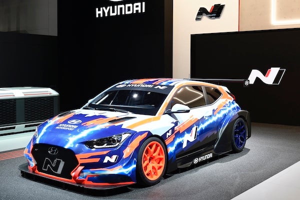 message-editor%2F1568135818797-large-38432-hyundaimotorsportrevealsthevelosternetcratiaa2019.jpg