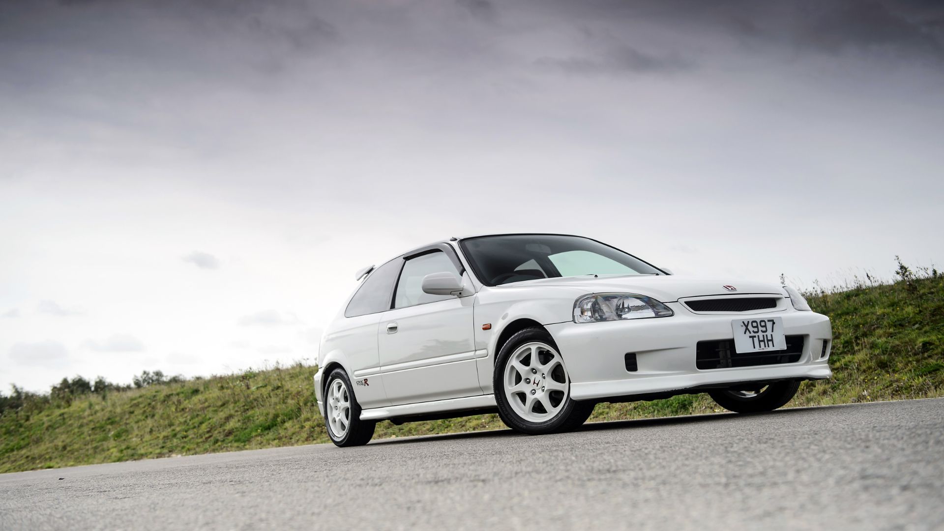 An EK9 Civic Type R. 