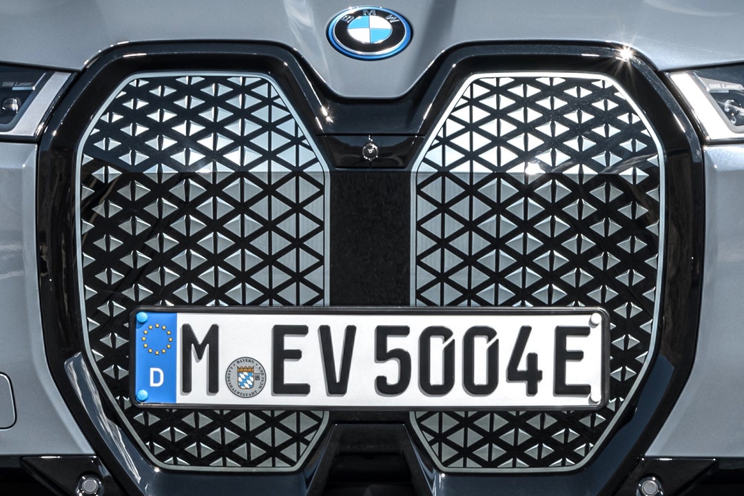 message-editor%2F1622562307727-bmwixgrille.jpg