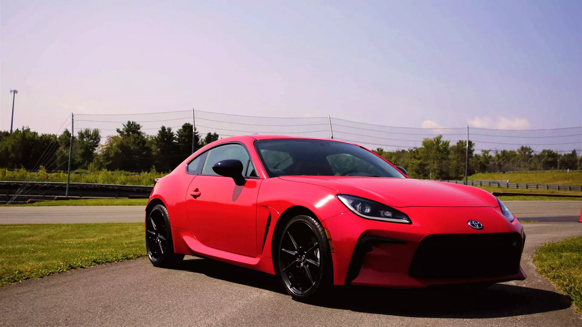 The 2023 Toyota GR 86 Looks Just As Small in Person As It Does in Photos | Autance