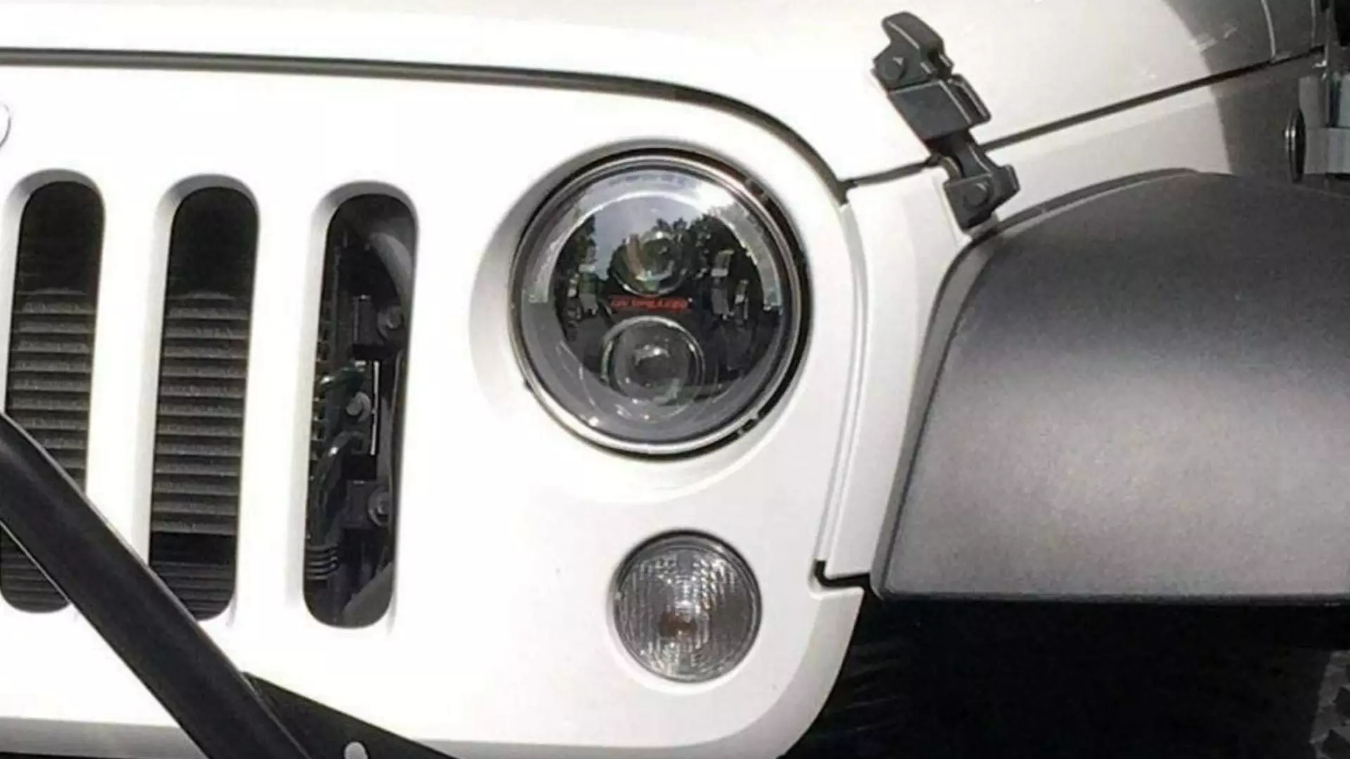 Best Jeep Wrangler Headlights: See the Trail More Clearly | Autance