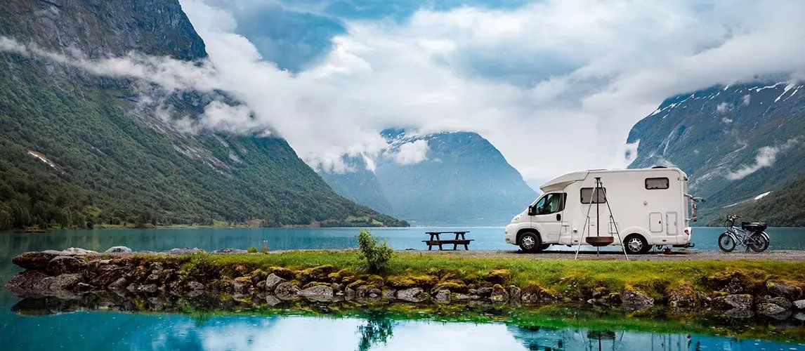 The Best RV Inverters (Review) in 2021