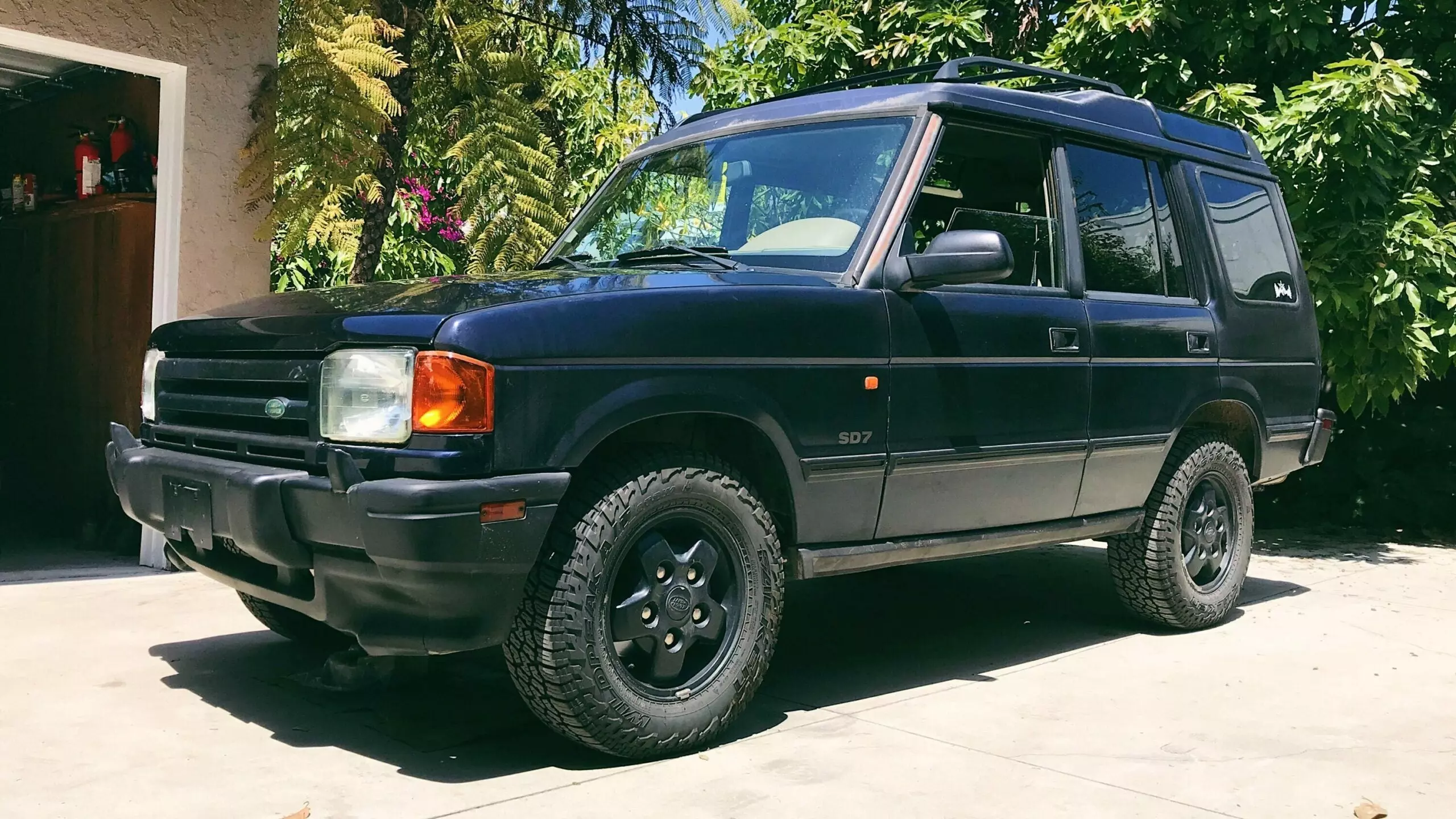 How I Made My Used Land Rover Discovery Look Presentable on a Dollar-Store Budget