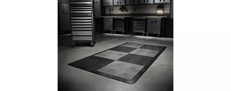 Gladiator Black and Silver Garage Floor Tile
