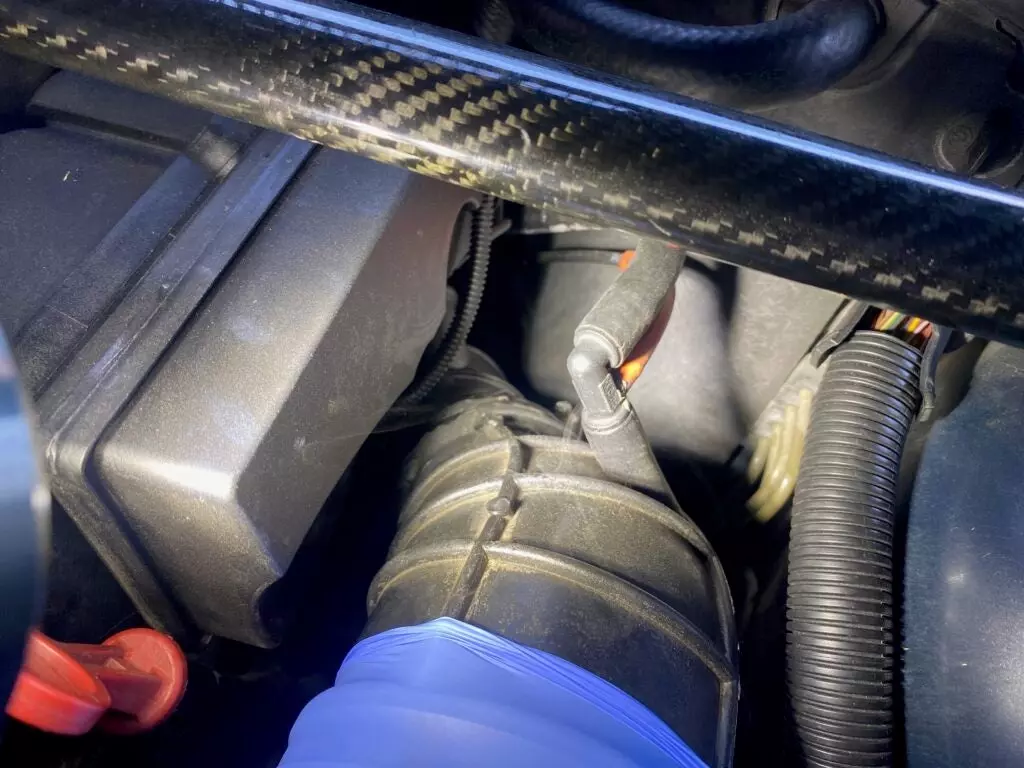 BMW F-connector leaking smoke from smoke test.