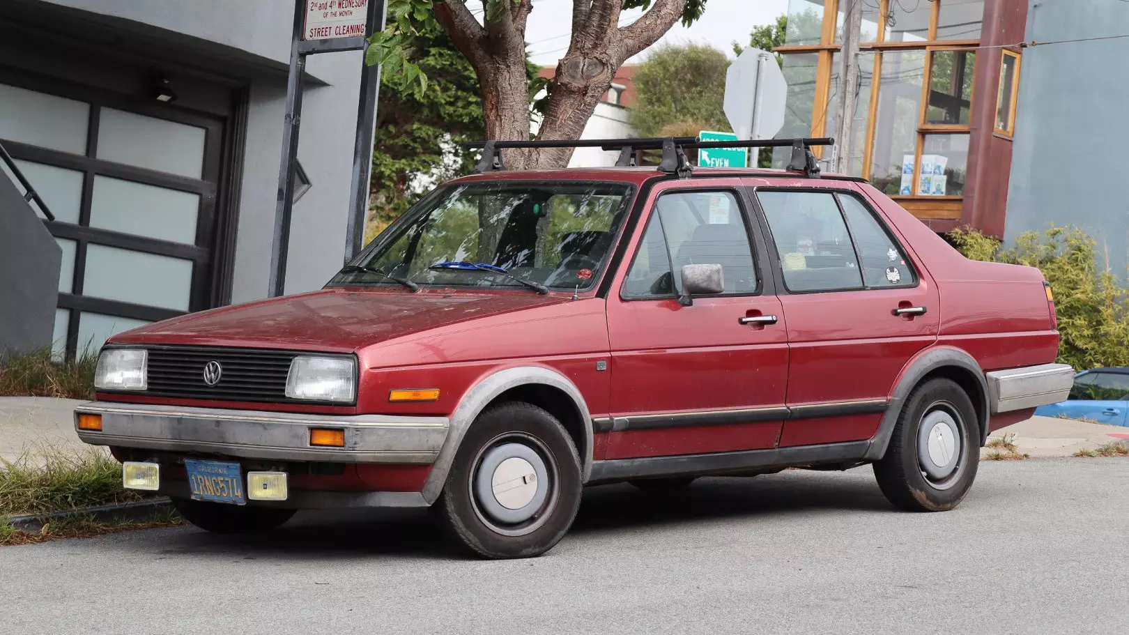 Look at This Incredibly Clean Mk2 Volkswagen Jetta Just Parked on the Street | Autance