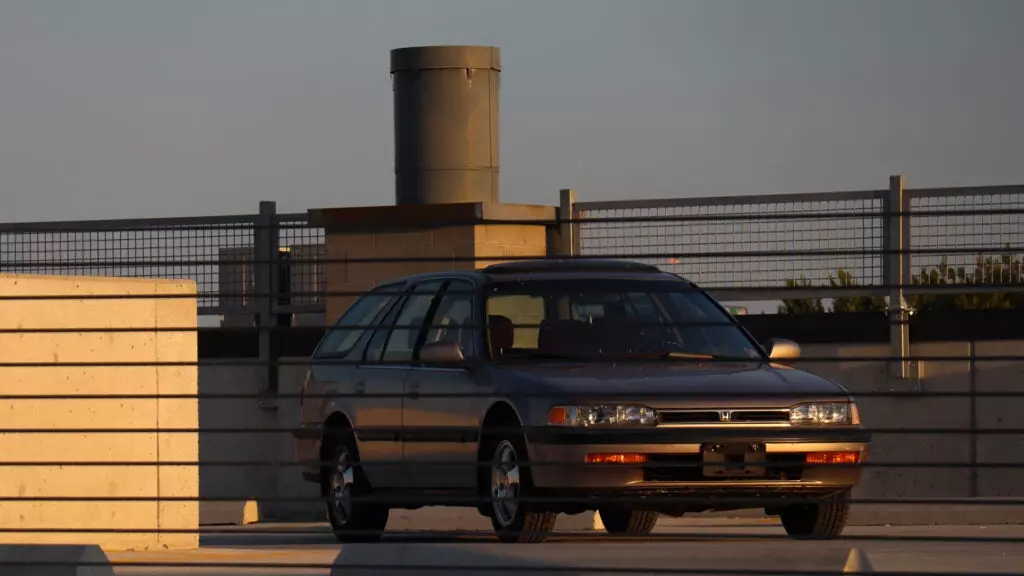 1993 accord behind barrier