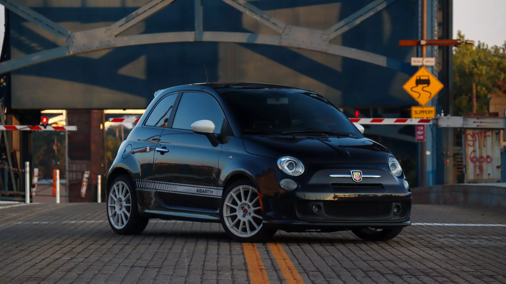 Cleveland&#8217;s Drawbridges Are Great Backdrops for My Fiat 500 | Autance