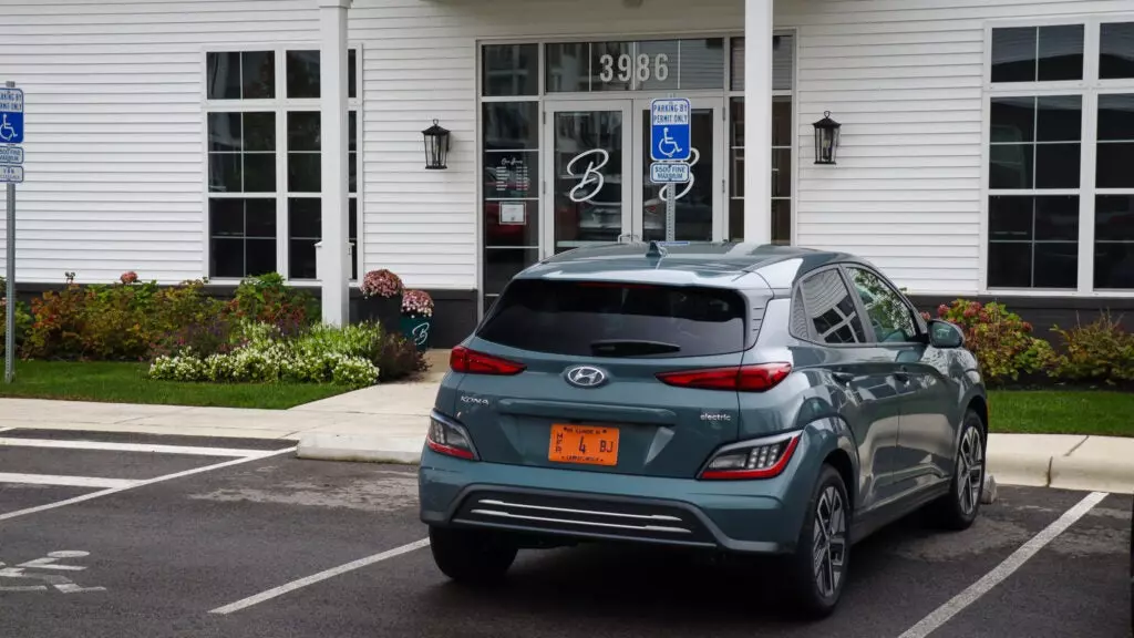 Hyundai Kona Electric Parked in front of Leasing Office