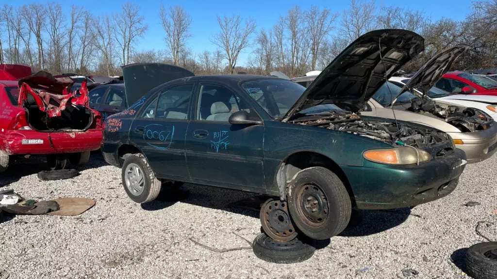 Finding This Remarkably Unrusty Ford Escort in an Ohio Junkyard Made Me Wonder About Its Life