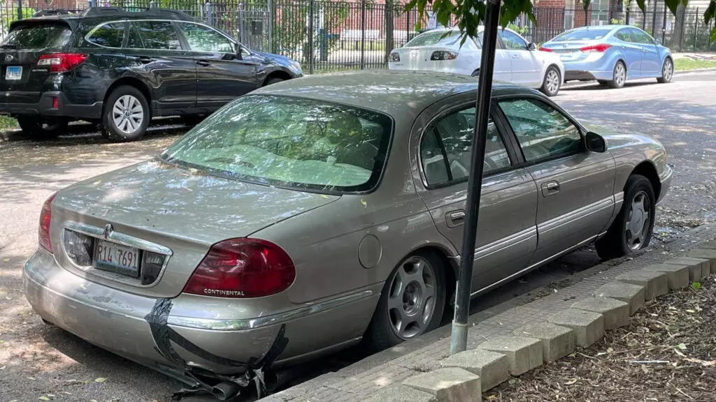 Is There a Boulder in the Trunk of This Lincoln Continental?