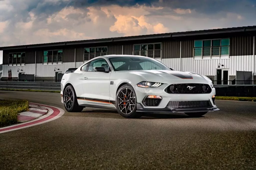 Ford Mustang S550: The Car Autance (2015-Present)
