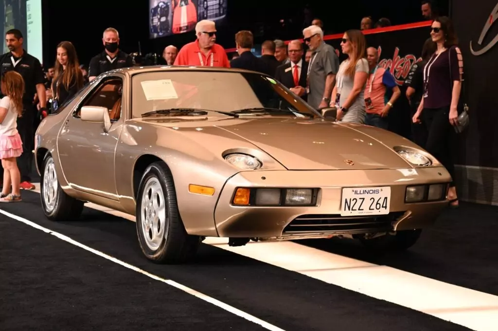 Porsche 928 at Barrett-Jackson