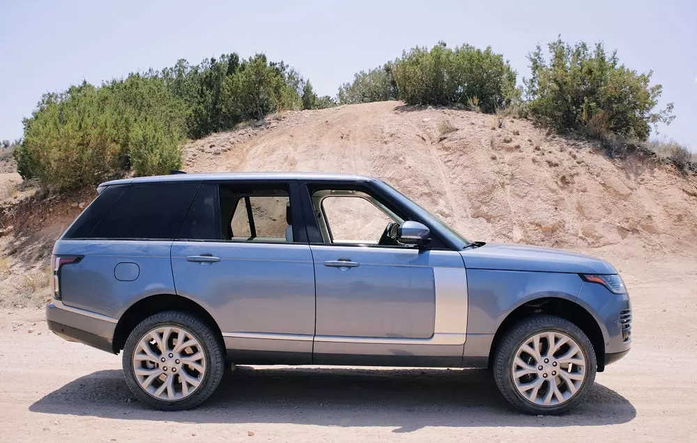 2021 Range Rover P400 HSE: Amazing Off-Road Ability Even With 5,000 Pounds of Luxury and All-Season Tires