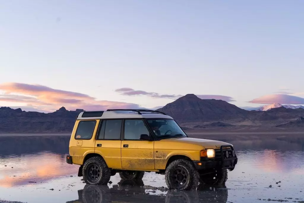 Revel Machines Land Rover Discovery