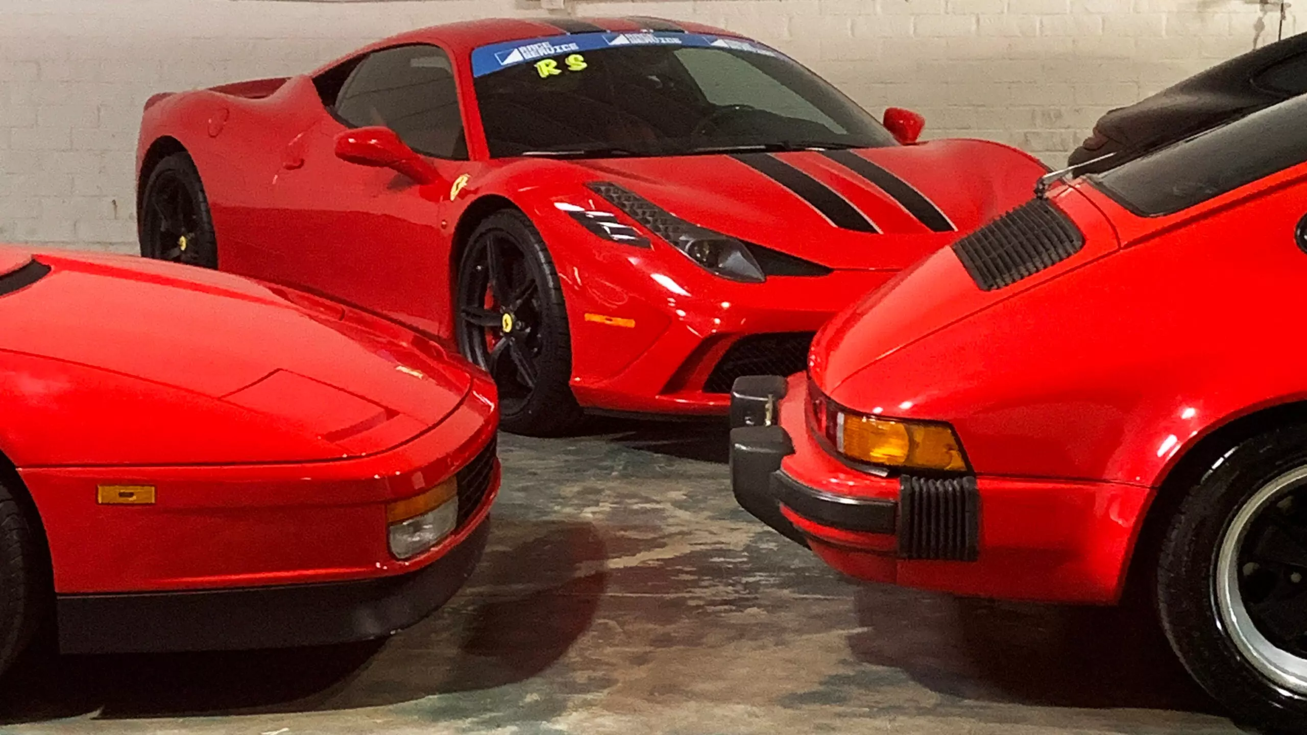 Red Hot Sports Cars Just Look Right | Autance