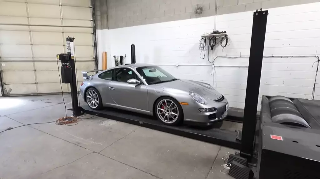 Somebody Actually Went and Honda K24-Swapped a Porsche 911