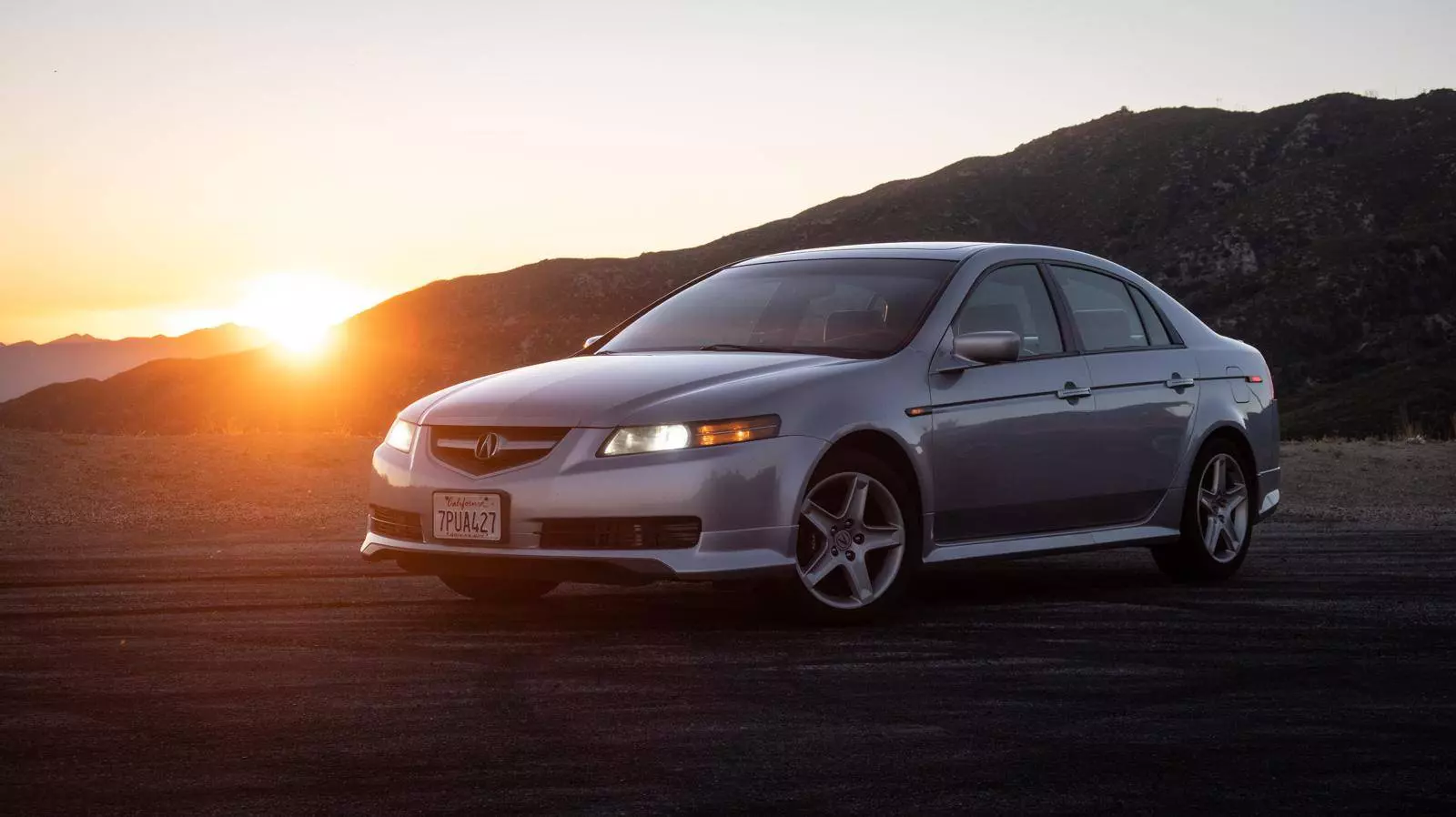 The Third-Gen Acura TL Refuses To Go Out Of Style