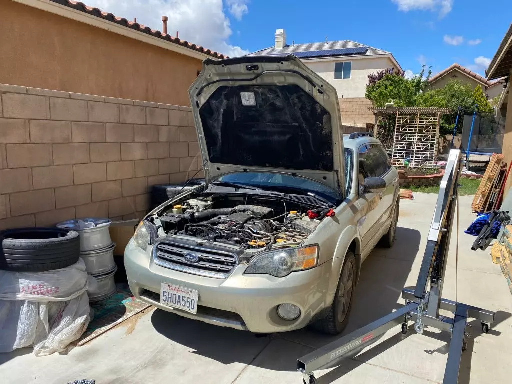 Removing My Subaru Outback’s Flat-Six Engine Was Actually Easy and Fun