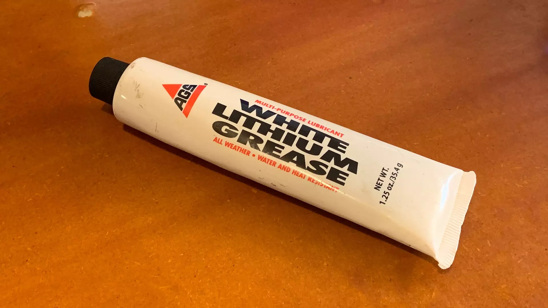 How and Where To Use Lithium Grease on Your Car | Autance