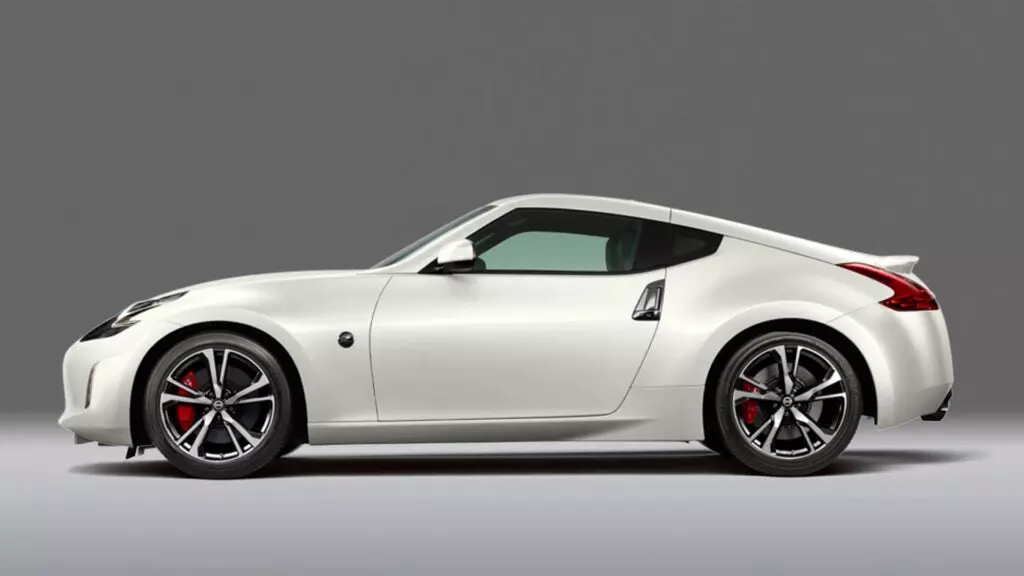 Exactly Why the 2023 Nissan Z Looks So Much Better Than the 370Z: A Design Analysis