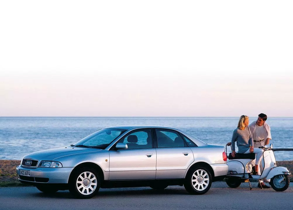 Audi A4/S4: The Car Autance (B5; 1996-2002)