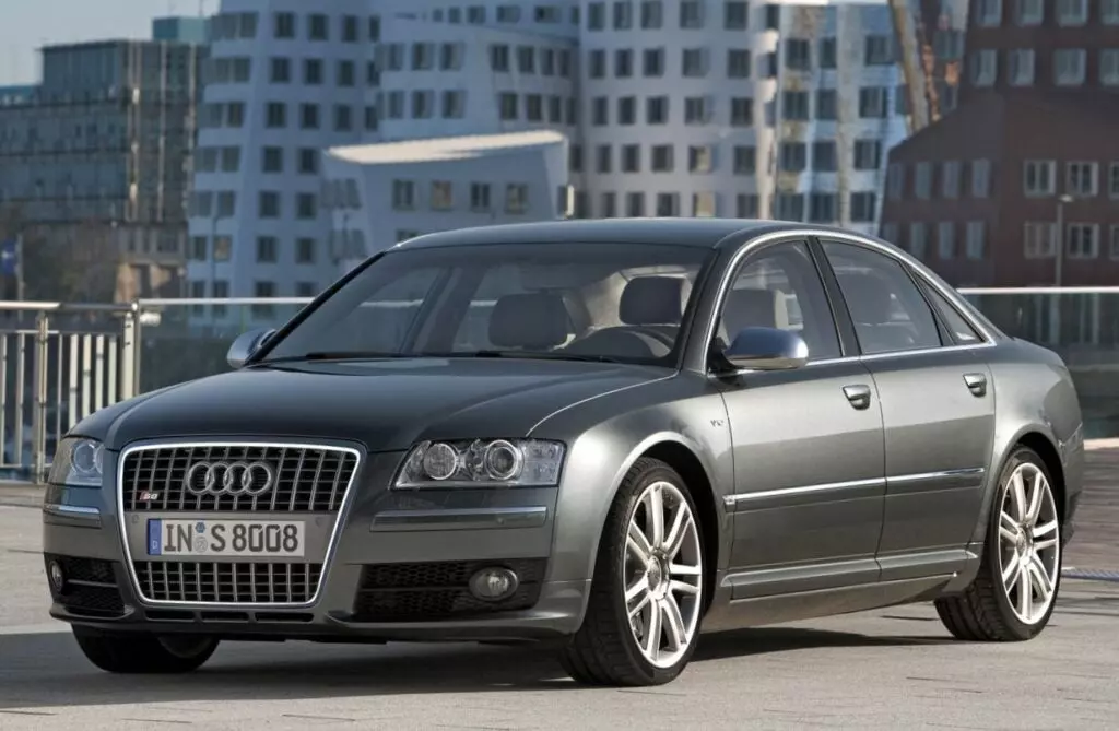A Used Audi S8 Gets You a Lamborghini-Like V10 for Less Than $20,000 These Days