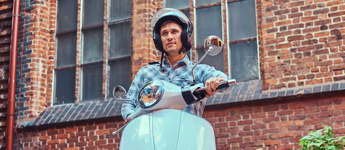 The Best Scooter Helmets (Review) in 2022