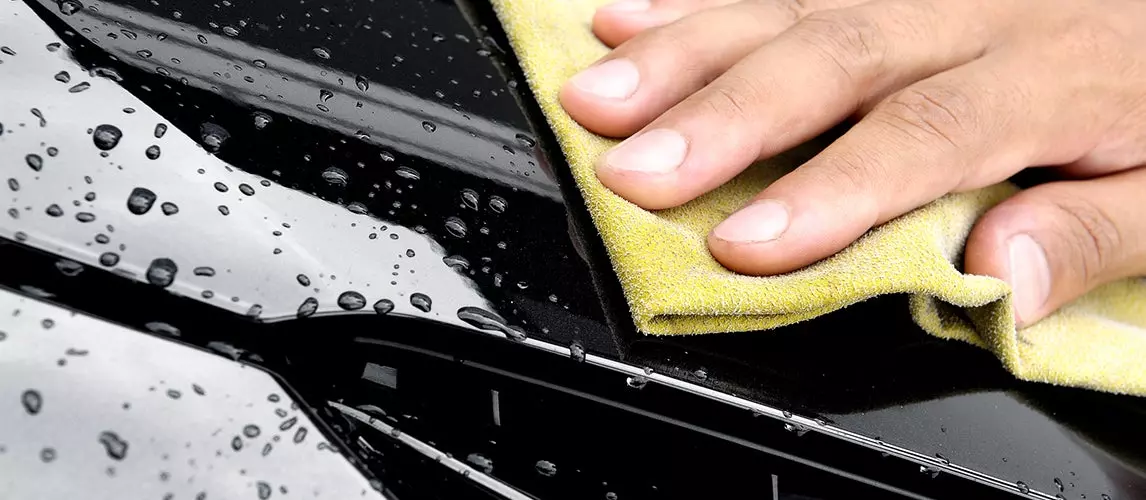 The Best Wax for Black Cars (Review and Buying Guide) in 2023 | Autance