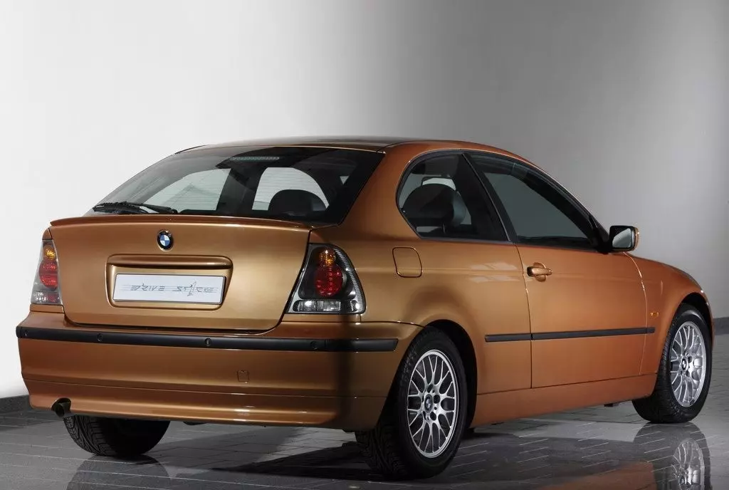 Car Throttle Turned a BMW Into a Ridiculous Tuner Car Then Gave It Back to Its Previous Owner
