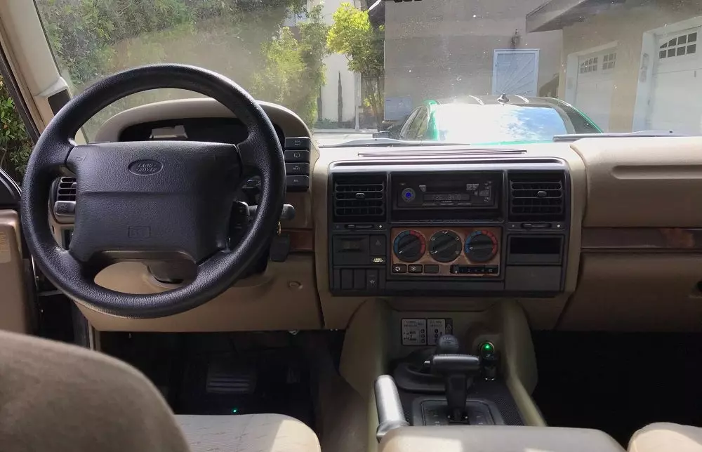 High-Quality Cassette Player Is Key to a Period-Correct Rad Car Restoration