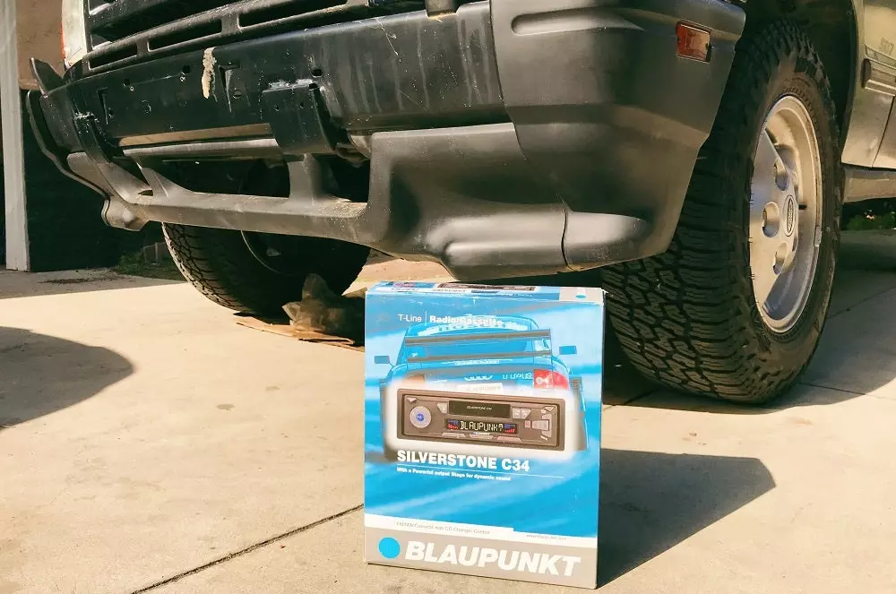 High-Quality Cassette Player Is Key to a Period-Correct Rad Car Restoration