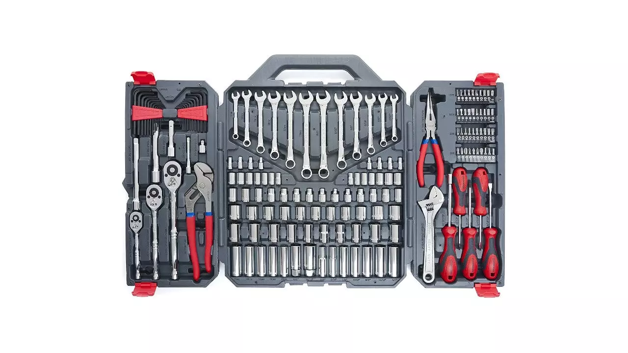 Best Mechanic Tool Set (Review & Buying Guide) in 2022