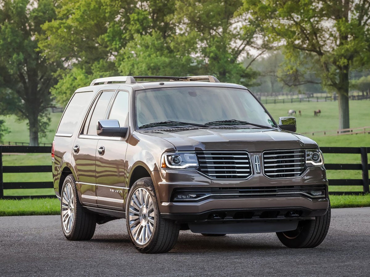 heavycarsbkbridge_lincolnnavigator_art.jpg