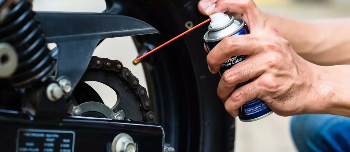 The Best Motorcycle Chain Lube: For Smooth-Moving Chains | Autance